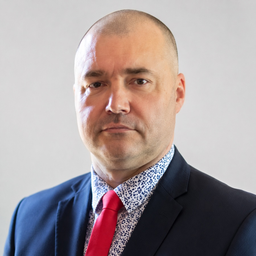 dr Mateusz Bogdanowicz, dyrektor Britannica School of English